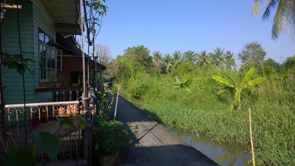 Appartamento Cast Away Nonthaburi Esterno foto