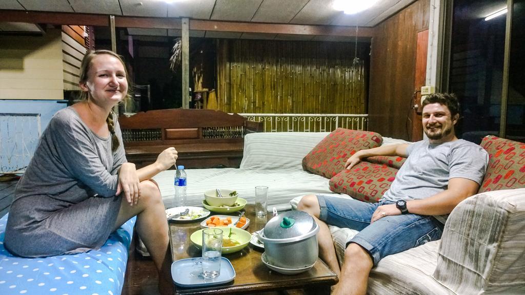 Appartamento Cast Away Nonthaburi Esterno foto